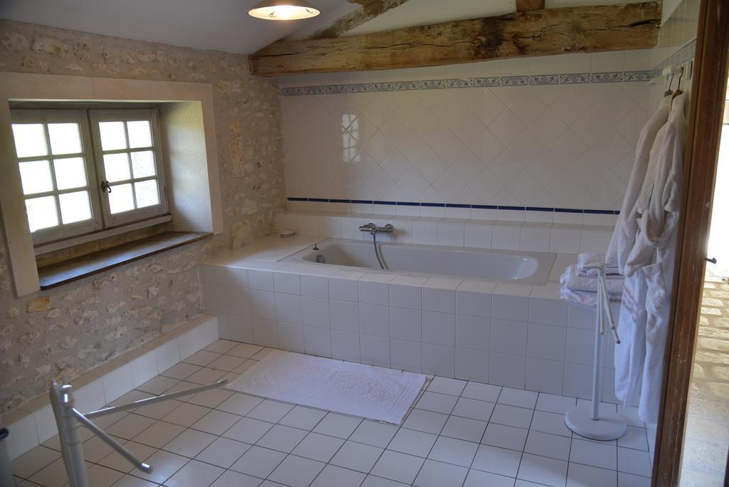 Hotel Chateau De Theon Cozes Exterior foto